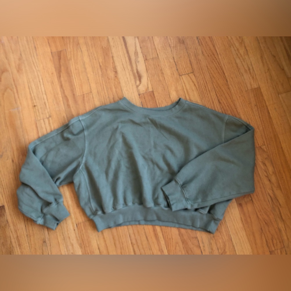 Oversized Crop Fleece Sweatshirt